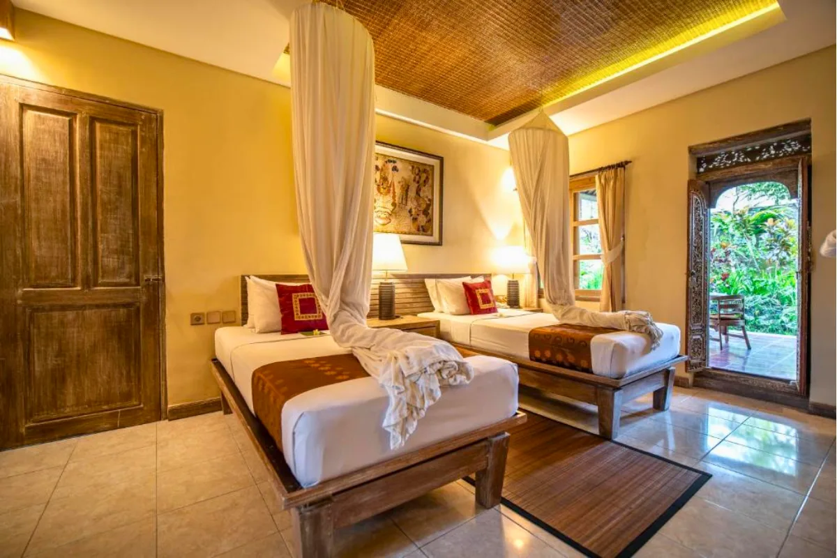 YNV - Twin bed villa room